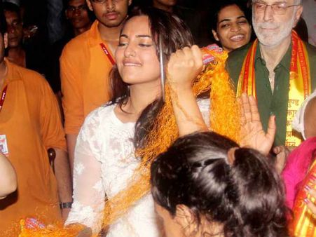 સોનાક્ષી સિન્હા સોનાક્ષી સિન્હા