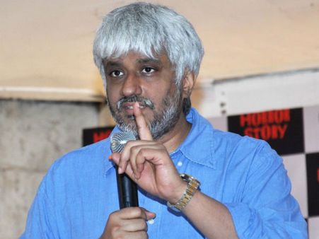 પ્રમોશનમાં વ્યસ્ત