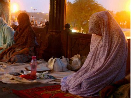 મુસ્લિમ મહિલાઓ સૌથી આગળ