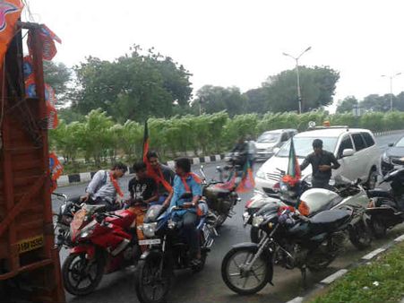 ગુજરાત ભાજપ મોદીના નામની ઘોષણાને વધાવવા તૈયાર