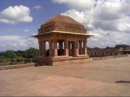 શિપ પેલેસ શિપ પેલેસ