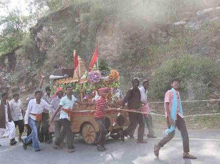 અંબાજીમાં જામી રહેલો ભાદરવી પુનમનો મહામેળો