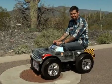 કારને રોડ પર ચલાવીને બધાને ચોંકાવી દીધા