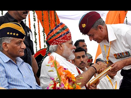 પૂર્વ જનરલ વી.કે સિંહ પર આરોપોનો ગાળીયો, સેનાએ કરી તપાસની માંગ