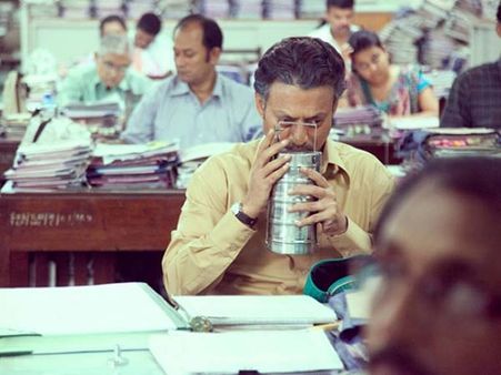 લંચબૉક્સ રિવ્યૂ : એક અનામી સંબંધ વણકહ્યા અંત સાથે