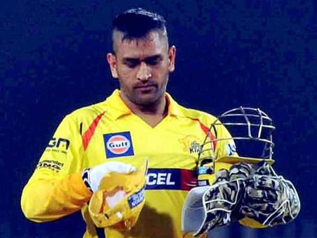 ચેન્નાઇ સુપર કિંગ્સના સુકાની ધોનીનો આ નવો લુક ચેન્નાઇ સુપર કિંગ્સના સુકાની ધોનીનો આ નવો લુક