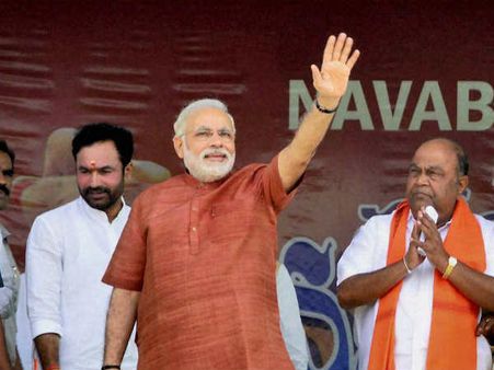 મોદી પાછળ સમય ન વેડફે 