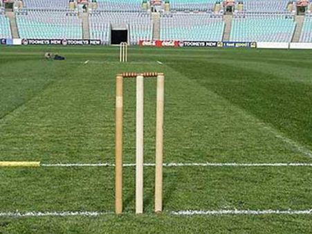 પિતા-પુત્રની જોડીએ લગાવી’તી ડેબ્યુટ સદી