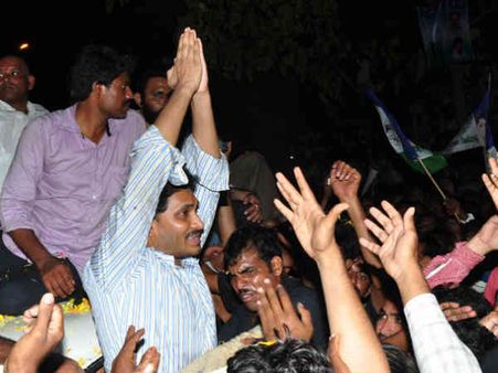 રેડ્ડી જાણે વનવાસ ભોગવીને આવ્યા હોય, તેવું કરાયું સ્વાગત!