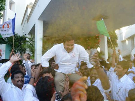 રેડ્ડી જાણે વનવાસ ભોગવીને આવ્યા હોય, તેવું કરાયું સ્વાગત!