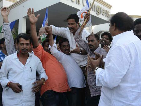 રેડ્ડી જાણે વનવાસ ભોગવીને આવ્યા હોય, તેવું કરાયું સ્વાગત!