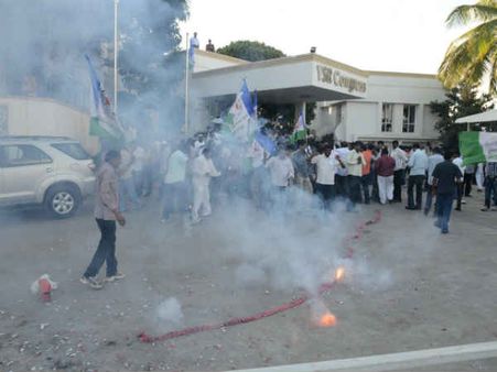 રેડ્ડી જાણે વનવાસ ભોગવીને આવ્યા હોય, તેવું કરાયું સ્વાગત!