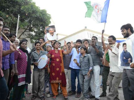 રેડ્ડી જાણે વનવાસ ભોગવીને આવ્યા હોય, તેવું કરાયું સ્વાગત!