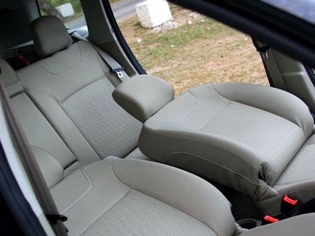 સીટિંગ(બેસવાની ક્ષમતા)