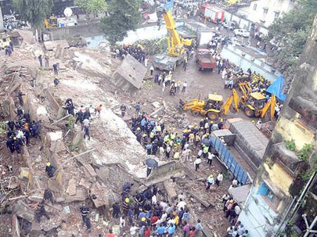 મુંબઇમાં BMCની 5 માળની બિલ્ડિંગ ધરાશય, 25ના મોત, 32 ઘાયલ