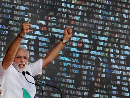 નરેન્દ્ર મોદીની વિકાસ રેલીની તસવીરી ઝલક