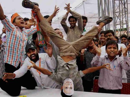 નરેન્દ્ર મોદીની વિકાસ રેલીની તસવીરી ઝલક