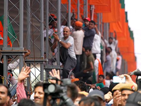 નરેન્દ્ર મોદીની વિકાસ રેલીની તસવીરી ઝલક