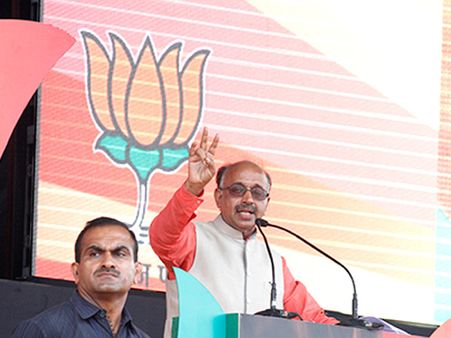 નરેન્દ્ર મોદીની વિકાસ રેલીની તસવીરી ઝલક