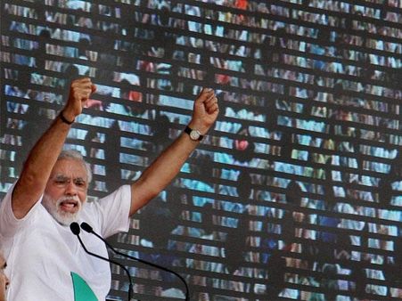 કોંગ્રેસની સોટીથી જ વડાપ્રધાન મનમોહન સિંહને ચાબખા