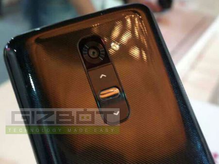 જી 2નો કેમેરા