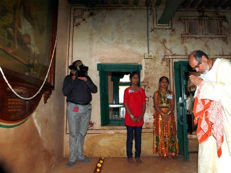 ગાંધી જયંતી: મોદી પહોંચ્યા મોહનના ધામમાં ગાંધી જયંતી: મોદી પહોંચ્યા મોહનના ધામમાં