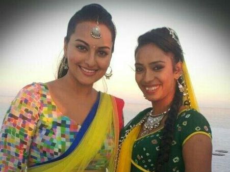 સોનાક્ષીનો બિકિની પહેરવાનો ઇનકાર, પલળેલી સાડી સાથે પ્રેમ