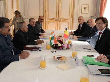 પ્રણવ મુખર્જીની બેલ્જિયમના વડાપ્રધાન સાથે બેઠક