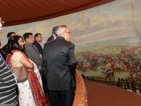 વૉટરલૂની મુલાકાતે પ્રણવ મુખર્જી