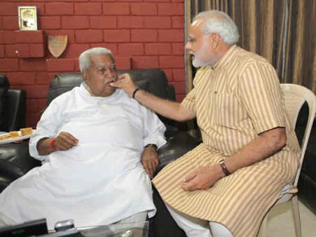 કેશુબાપાને મનાવવા ભાજપના સતત પ્રયાસ