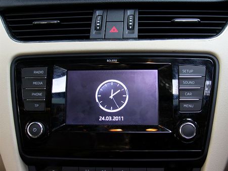 શાનદાર ઇન્ફોટેન્મેન્ટ સિસ્ટમ