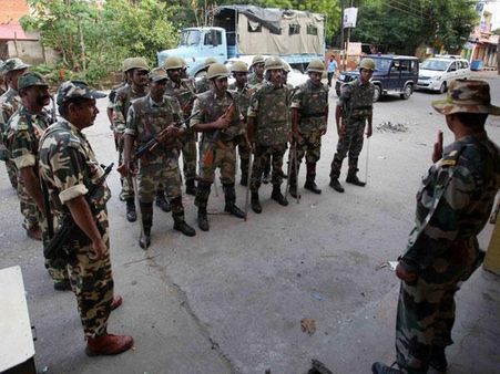 કેરનમાં 15માં દિવસે પણ અથડામણ જારી, PMએ બોલાવી સેના પ્રમુખોની બેઠક