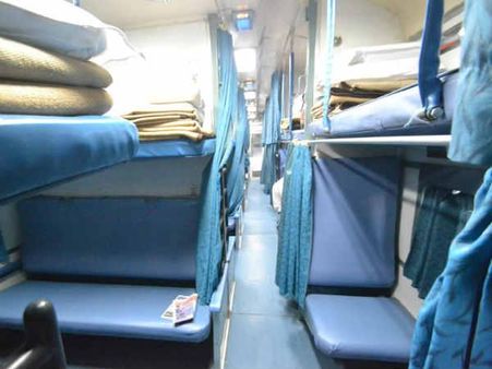 એસી અને સ્લીપર કોચ એસી અને સ્લીપર કોચ