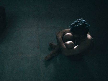 ન્યુડ થવુ પડ્યું