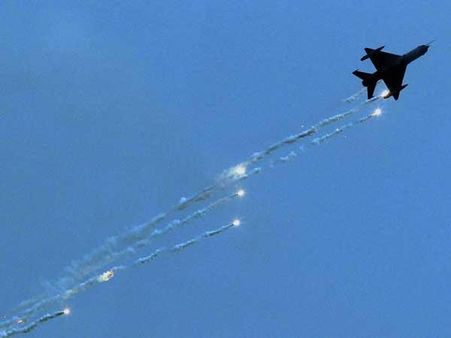 વિમાન ખરીદી સોદા પર પ્રફુલ્લ પટેલે ઉઠાવ્યો વાંધો!