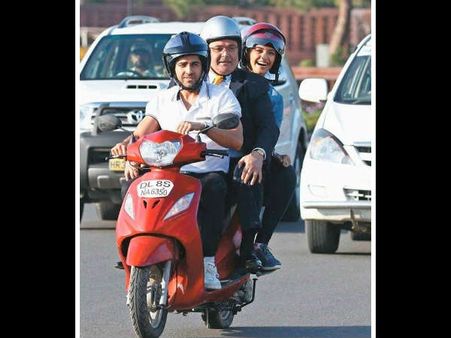 બેશરમને સુધાર્યા બાદ બેવકૂફોને પાઠ ભણાવશે ઋષિ!