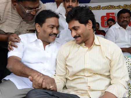 અનશન પર બેઠેલા જગનને જબરદસ્તી હોસ્પિટલભેગા કરાયા