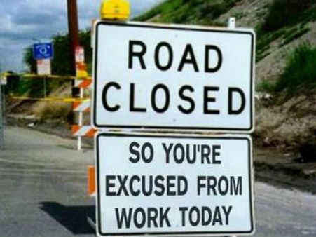 સ્કૂલનો સમય યાદ અપાવતુ બોર્ડ