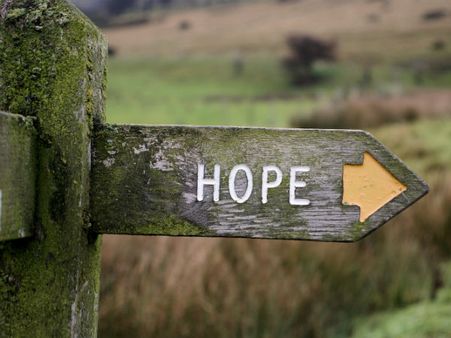 આશા અમર છે