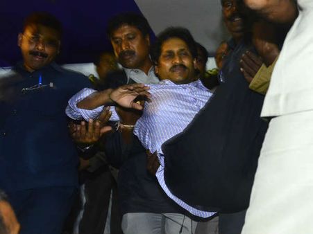 અનશન પર બેઠેલા જગનને જબરદસ્તી હોસ્પિટલભેગા કરાયા