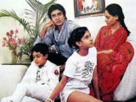 પરિવાર સાથે અમિતાભ