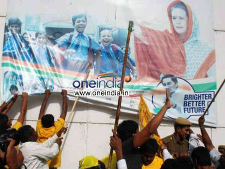 નાયડૂ અડીખમ, હોસ્પિટલમાં પણ ચાલુ રાખશે અનશન નાયડૂ અડીખમ, હોસ્પિટલમાં પણ ચાલુ રાખશે અનશન