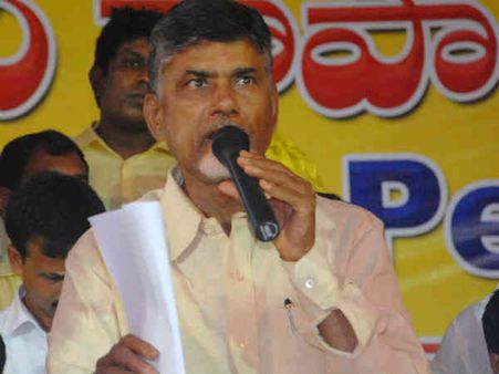 નાયડૂ અડીખમ, હોસ્પિટલમાં પણ ચાલુ રાખશે અનશન નાયડૂ અડીખમ, હોસ્પિટલમાં પણ ચાલુ રાખશે અનશન