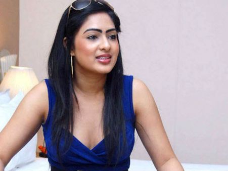 નિકેશા પટેલ