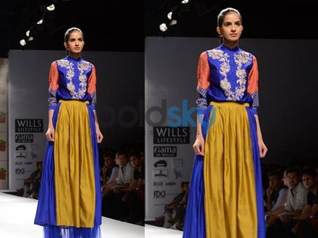 ટ્રાઇ ટોન કલર્સ