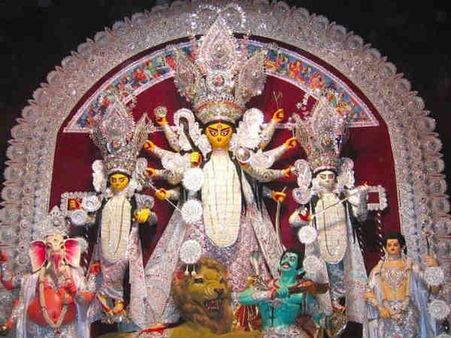 લખનઉમાં માતાની આરાધના