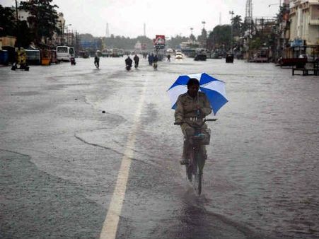 આગળ વધ્યું તોફાન