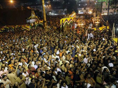 દતિયાના રતન માતા મંદિરમાં નાસભાગ, 6ના મોત