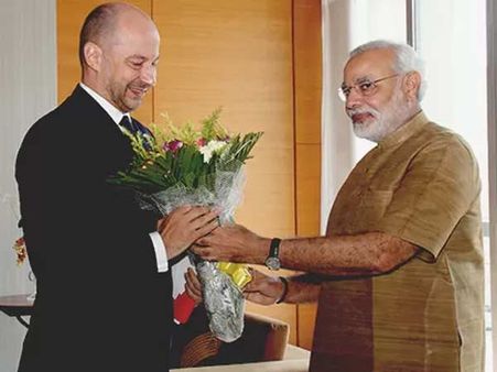 ફ્રાન્સના બિઝનેસ ડેલીગેશન સાથે ગુજરાતના મુખ્યમંત્રીનો પરામર્શ