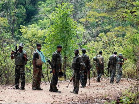 ગઢચિરોલીમાં બારૂદી સુરંગ વિસ્ફોટ, ત્રણ પોલીસકર્મી શહીદ